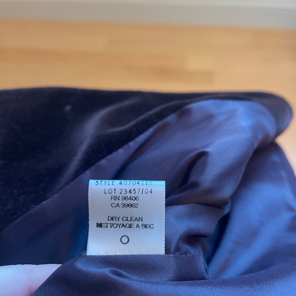 Theory for Scoop velvet blazer - Picture 7 of 7